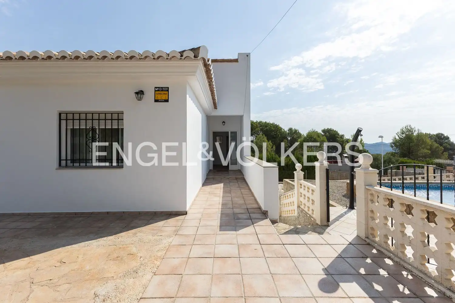 Vista exterior de Casa o chalet de alquiler en Algar de Palància con Aire acondicionado, Calefacción y Jardín privado