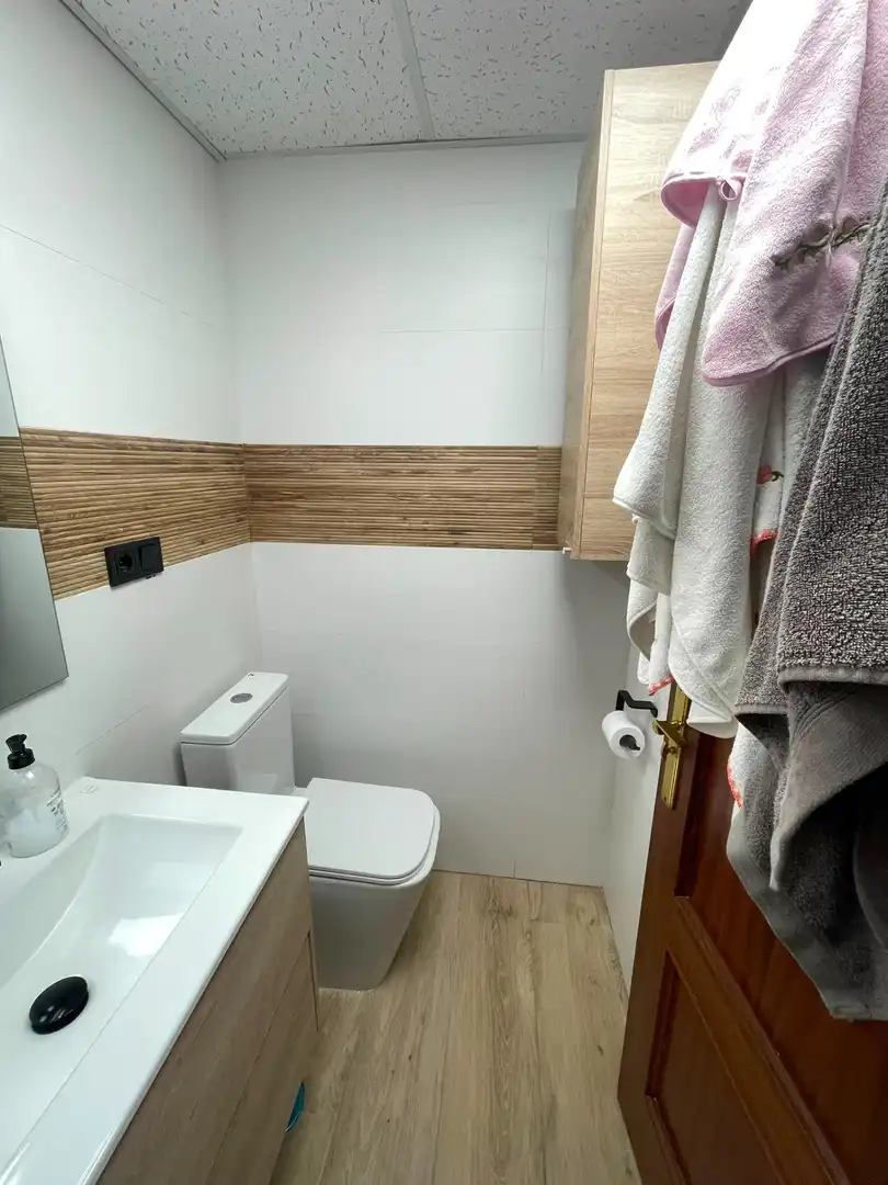 Bany de Pis de lloguer en Oviedo 