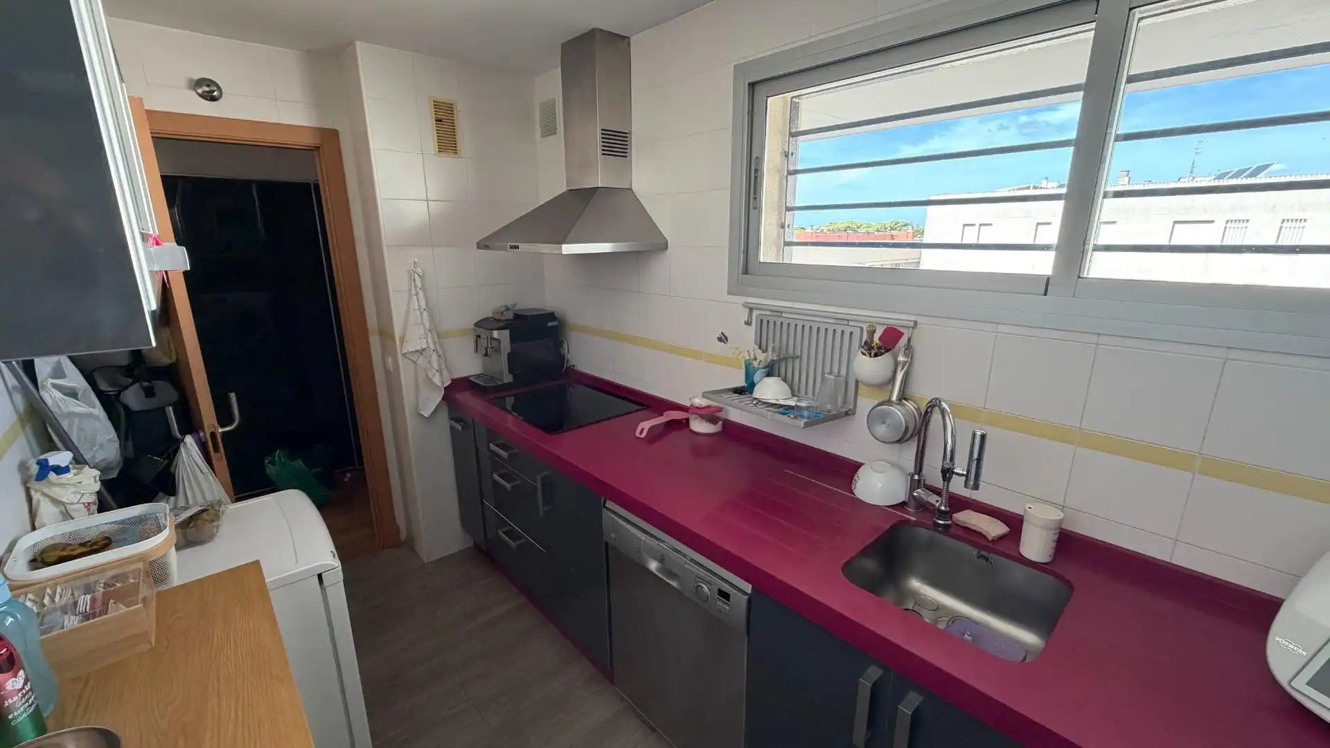 Kitchen of Flat for sale in Casines