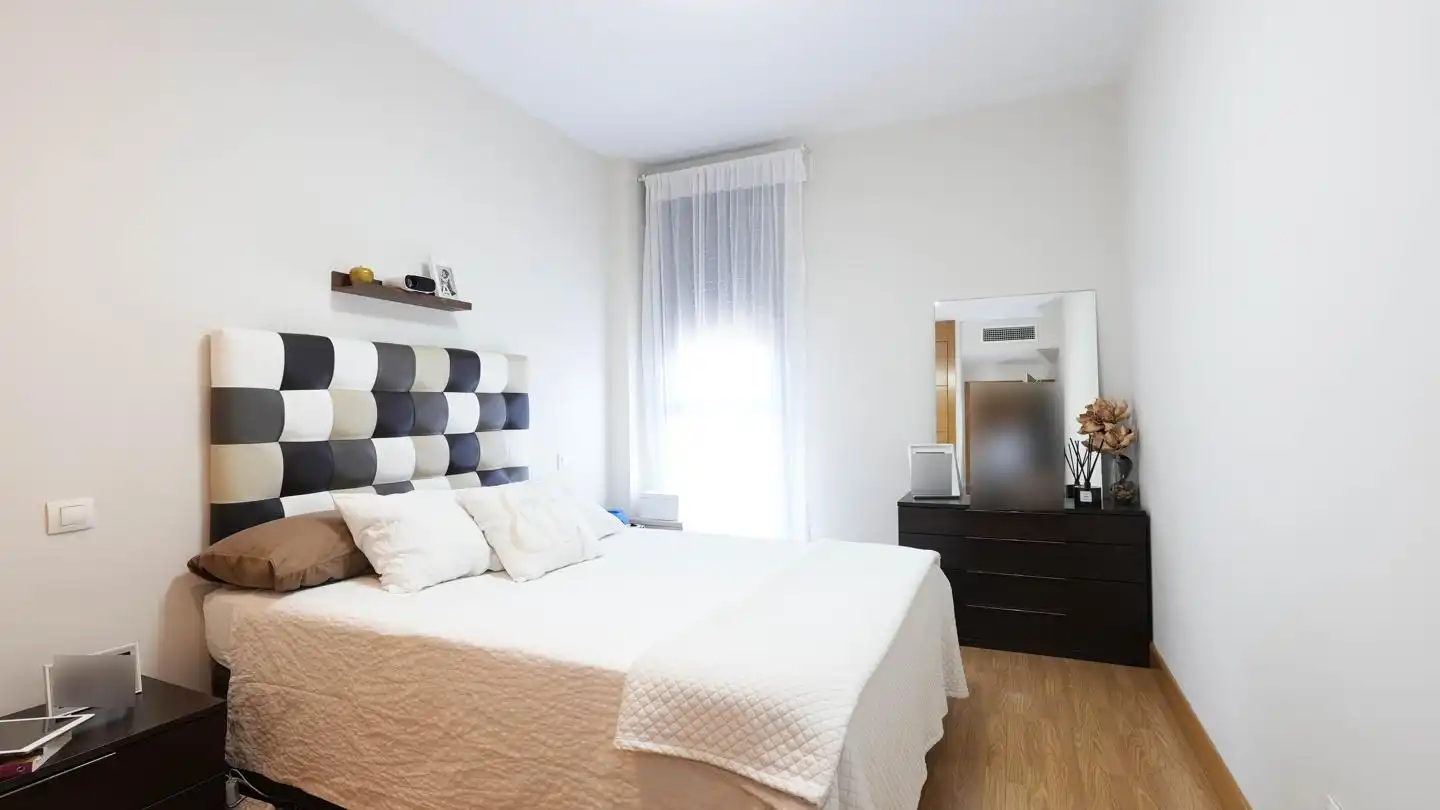 Habitación de Ático en venta en Madrid con Calefacción, Terraza y Trastero