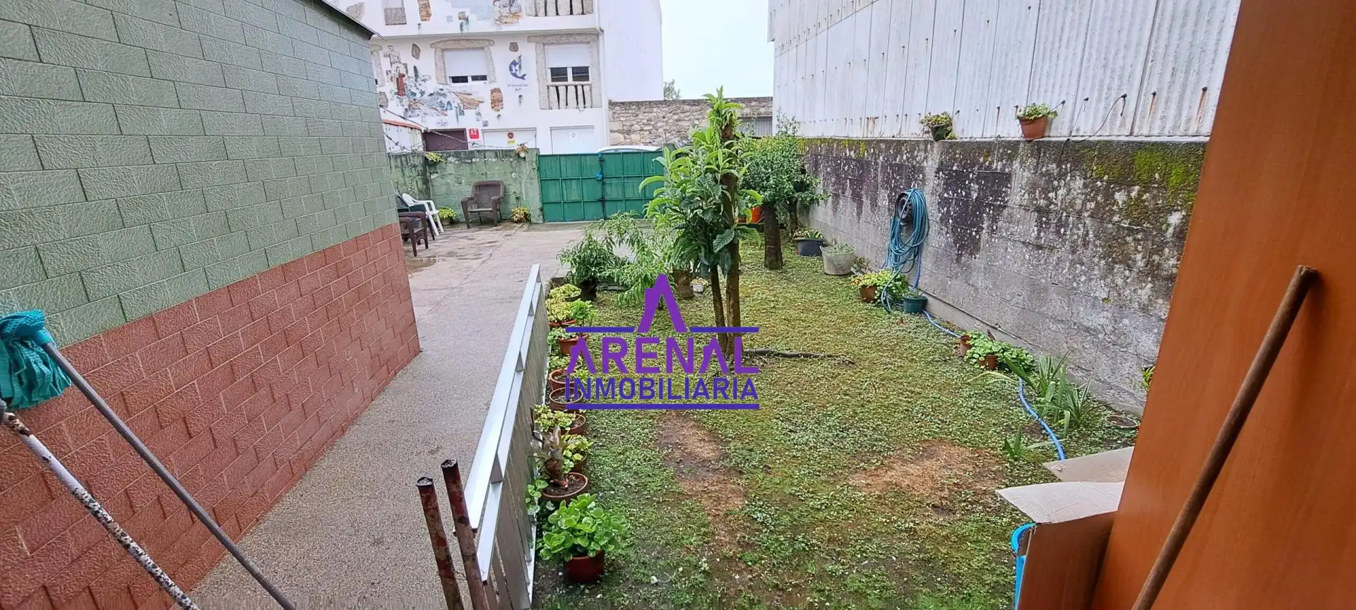 Haus mit Garten zum Verkauf in A Pobra do Caramiñal, imagen 2