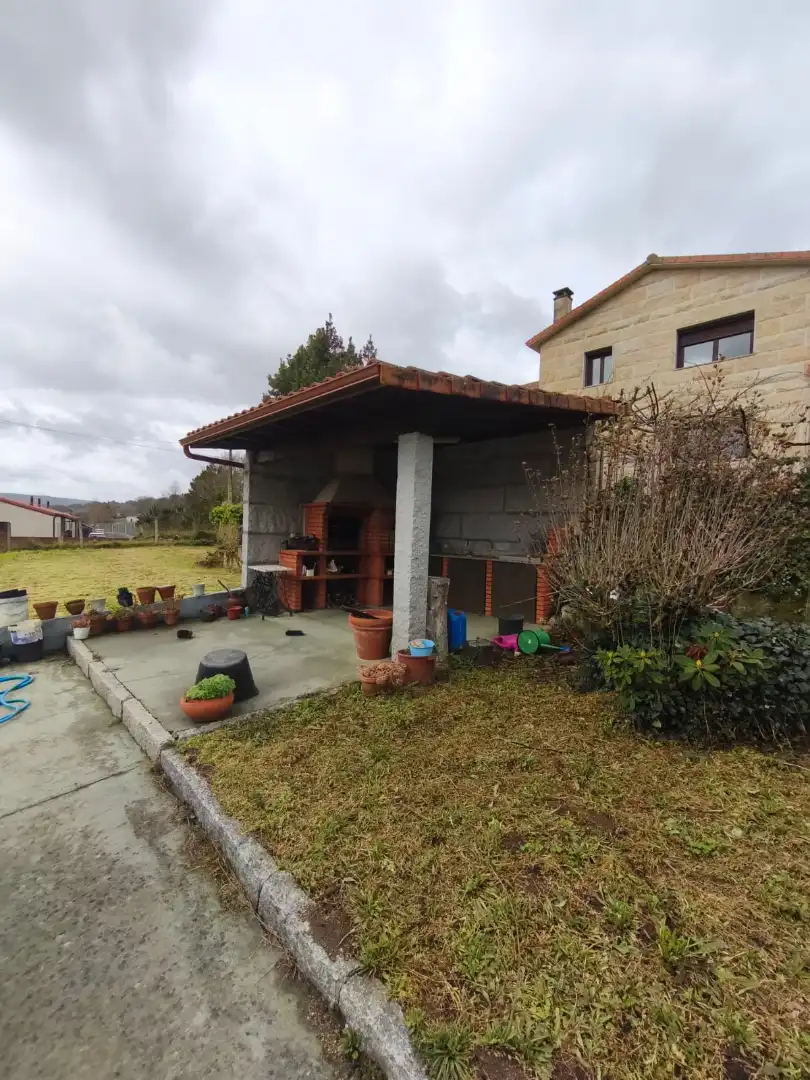 Terrace of Houses for sale in Toén  with Heating, Private garden and Parquet flooring