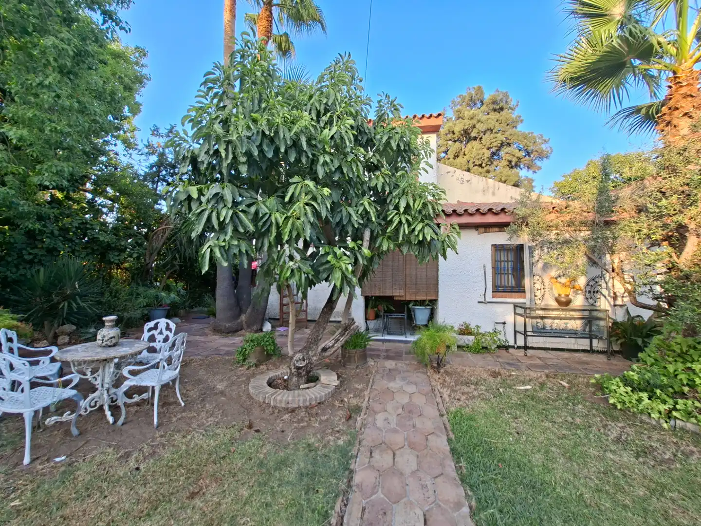 Garden of Houses for sale in Espartinas  with Air Conditioner, Heating and Private garden