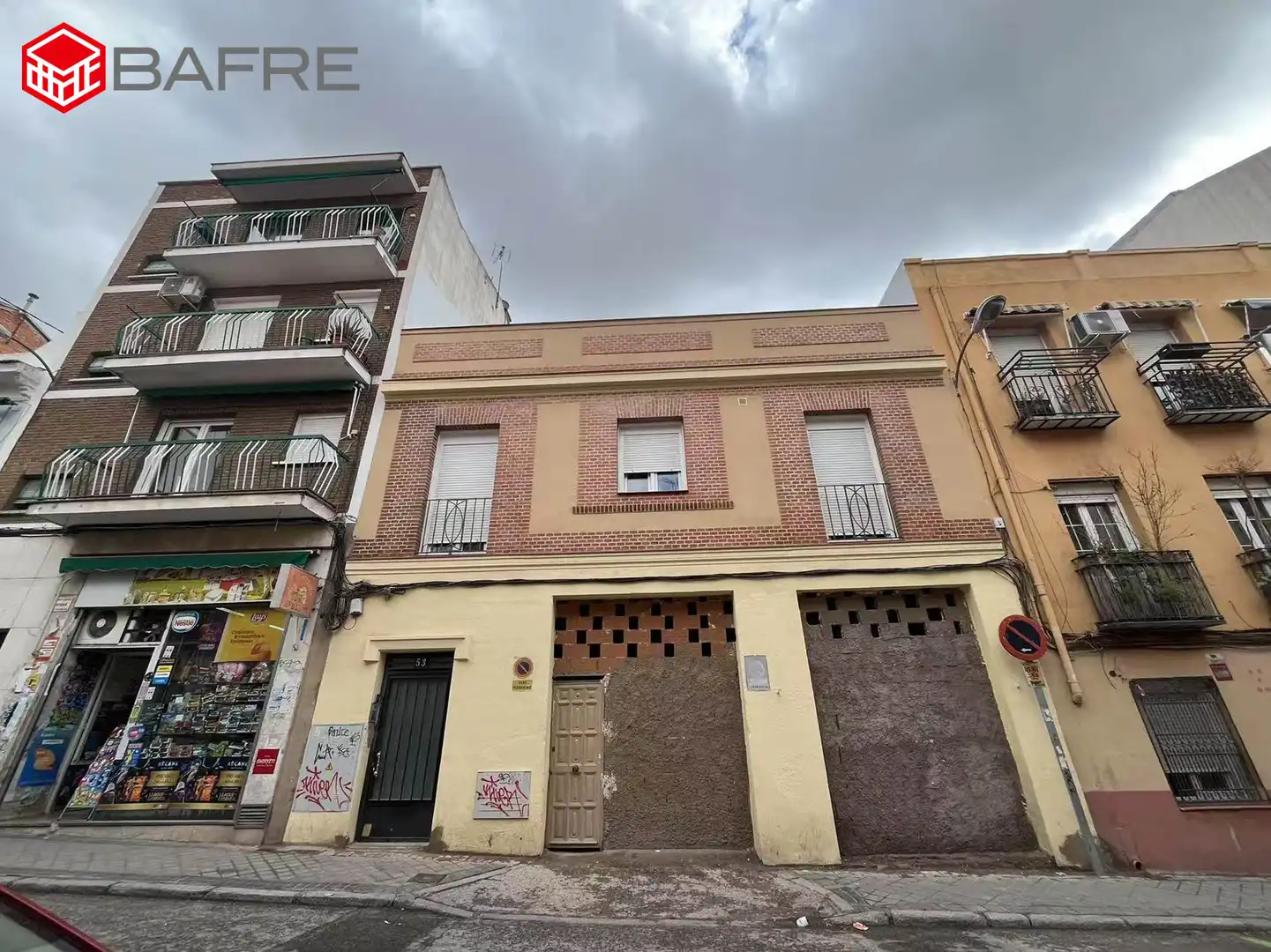 Vista exterior de Local de alquiler en Madrid