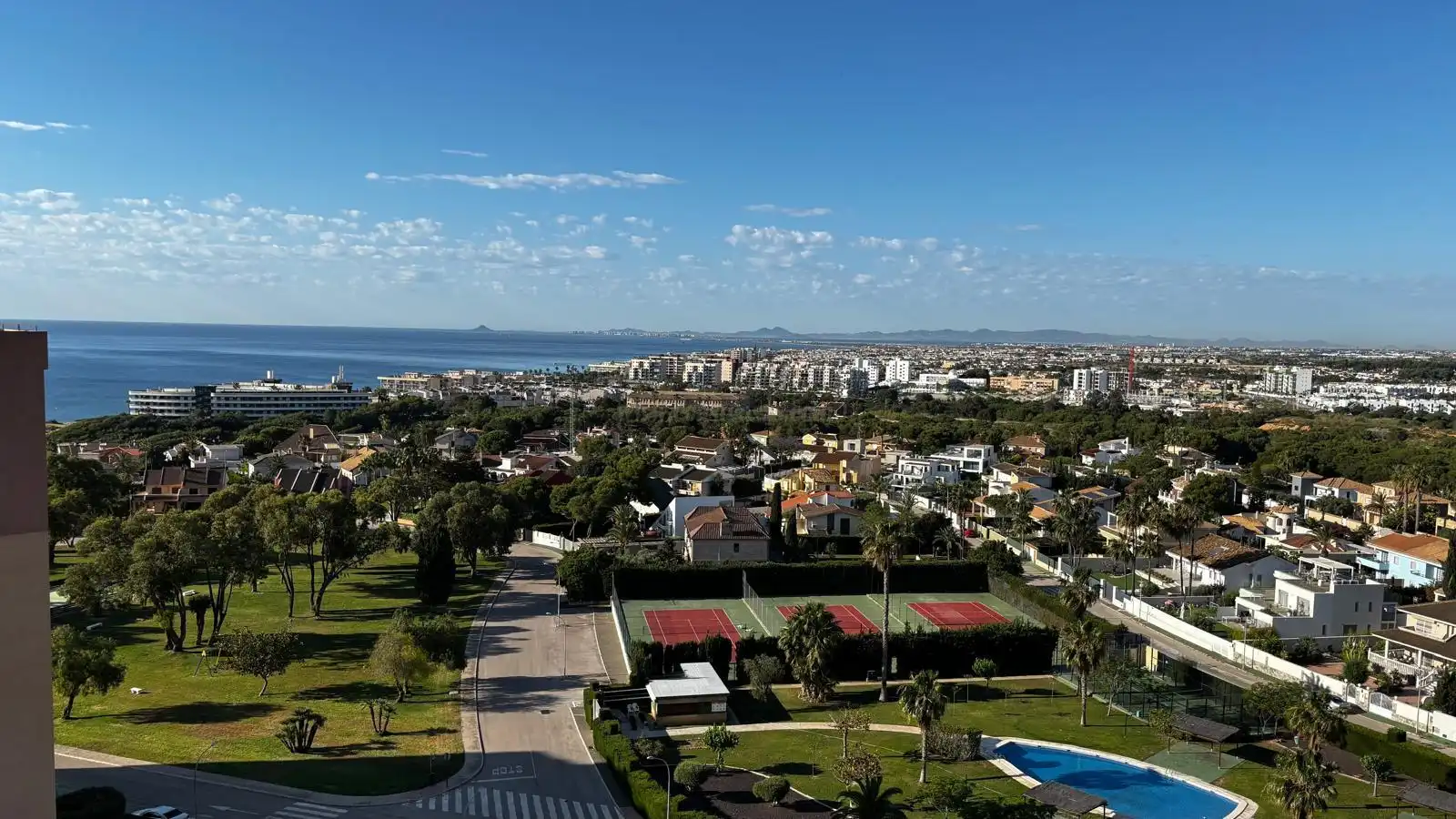Apartamento con piscina en venta en Orihuela Costa, imagen 13