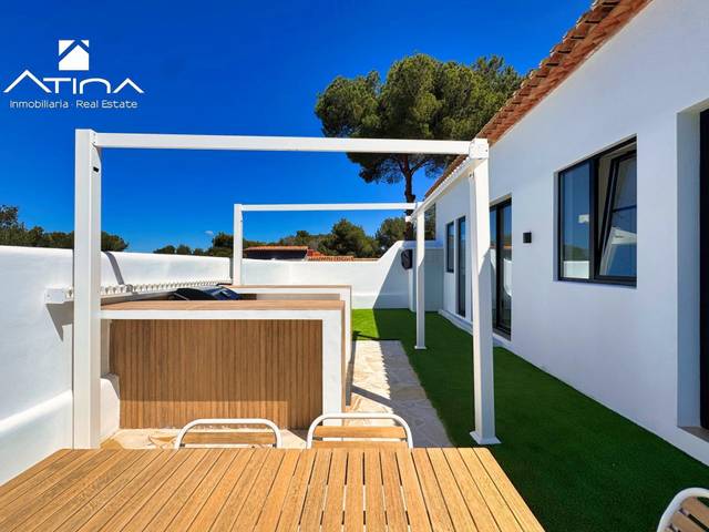 Casa adosada en Venta en Calle CARREERA CABO DE LA NAO en Portichol - Balcón al Mar