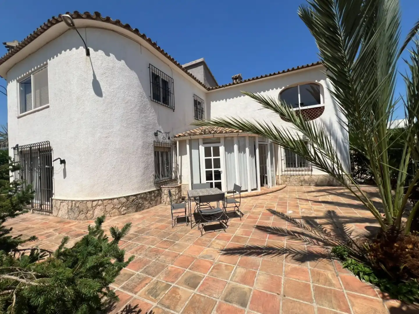Vista exterior de Casa o xalet en venda en Pedreguer amb Jardí privat, Terrassa i Piscina