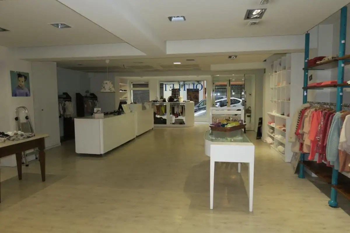 Local comercial en venda a Julia Minguillón, imagen 8
