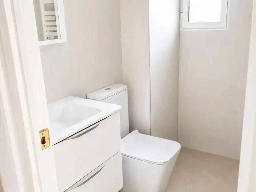 Bany de Àtic de lloguer en Valencia amb Aire condicionat, Piscina i Moblat