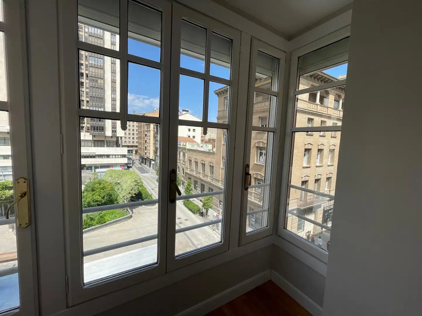 Exterior view of Duplexes for rent in Zaragoza  with Air Conditioner, Heating and Parquet flooring