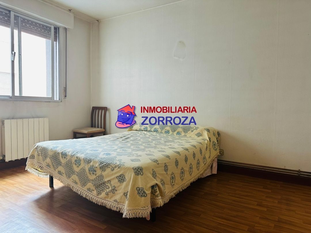 Dormitori de Pis en venda en Bilbao  amb Calefacció i Balcó