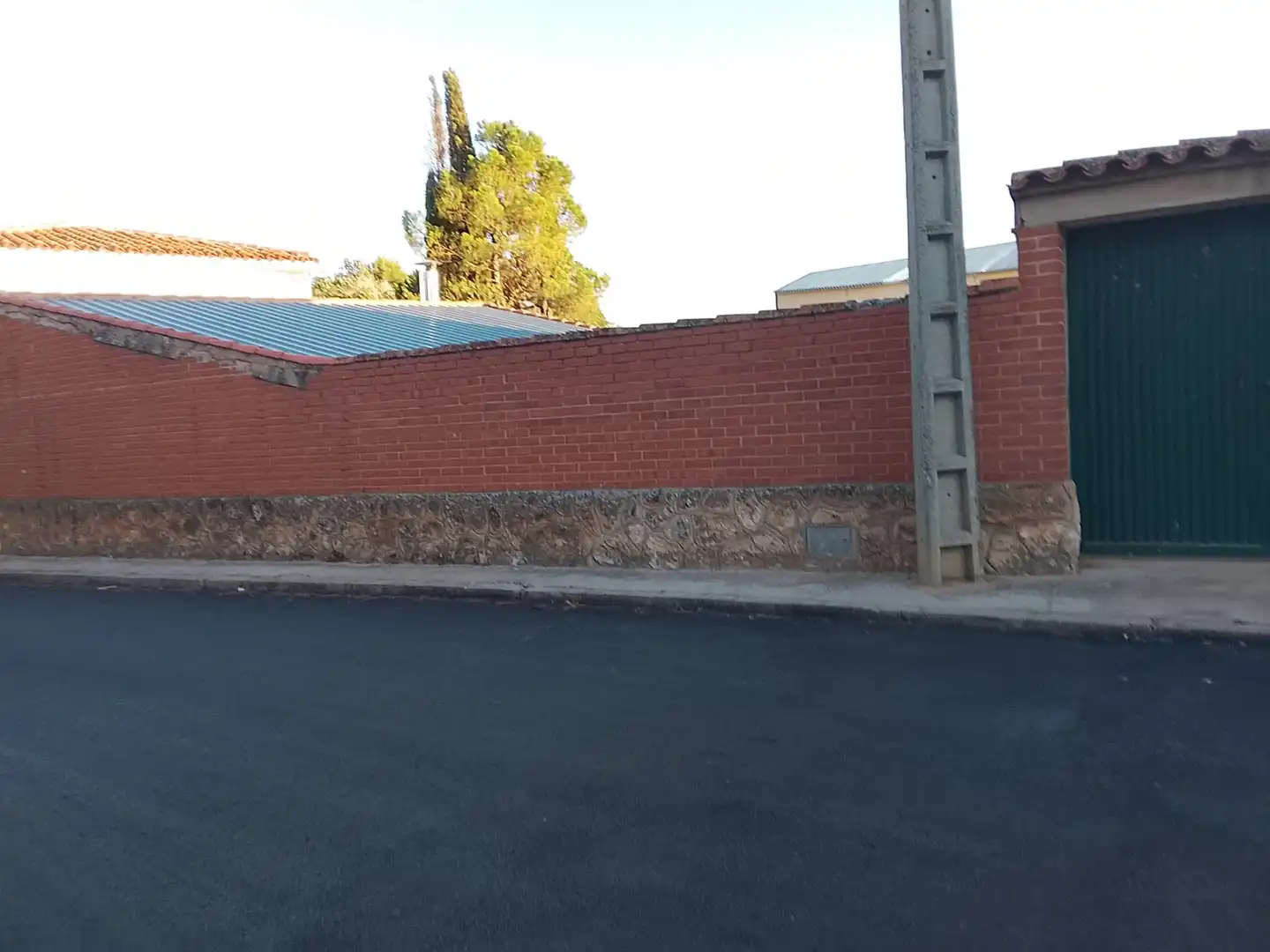 Vista exterior de Terreny industrial en venda en Buenache de Alarcón, Cuenca