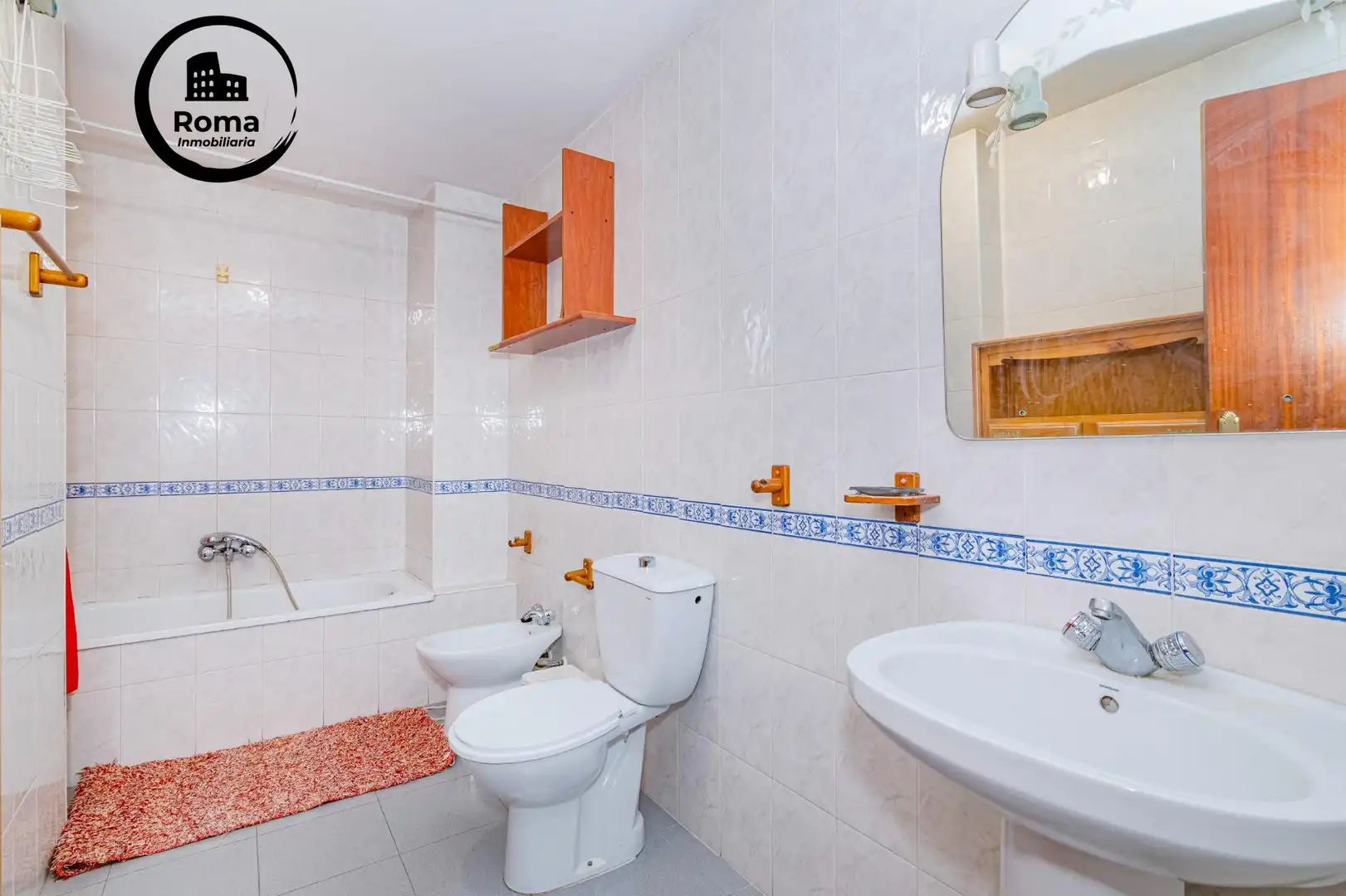 Bathroom of Duplexes for sale in Granada  with Air Conditioner, Heating and Terrace