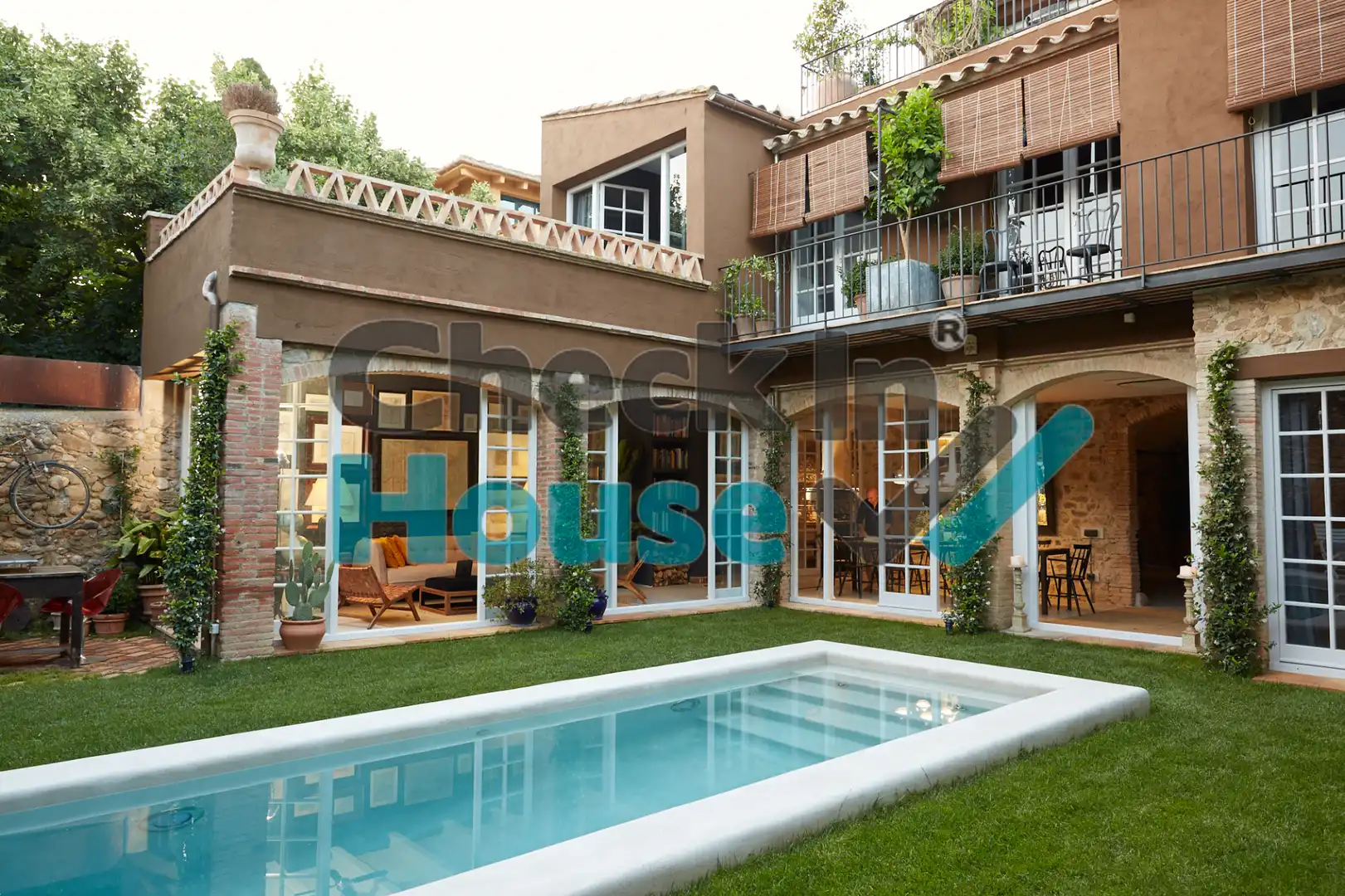 Piscina de Finca rústica en venta en Corçà con Aire acondicionado, Calefacción y Jardín privado