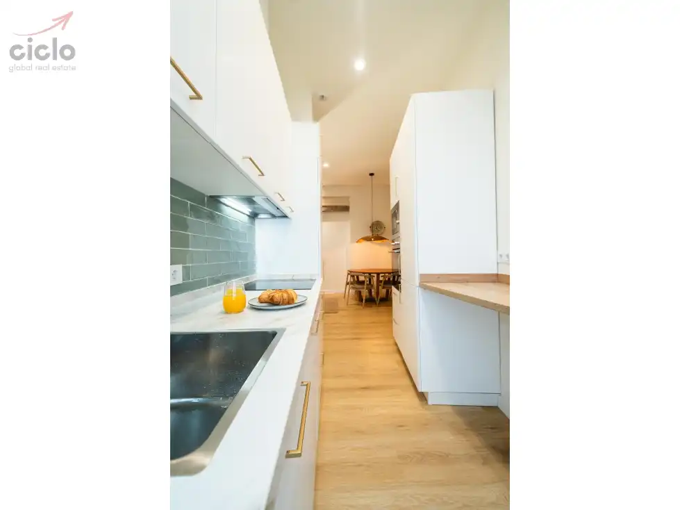 Cocina de Piso de alquiler en Sevilla con Terraza, Piscina y Amueblado