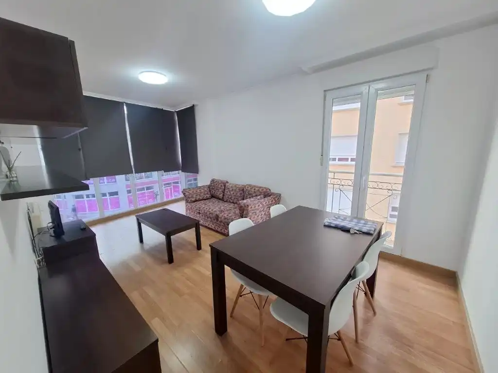 Sala de estar de Piso en venta en Burela con Calefacción, Trastero y Amueblado