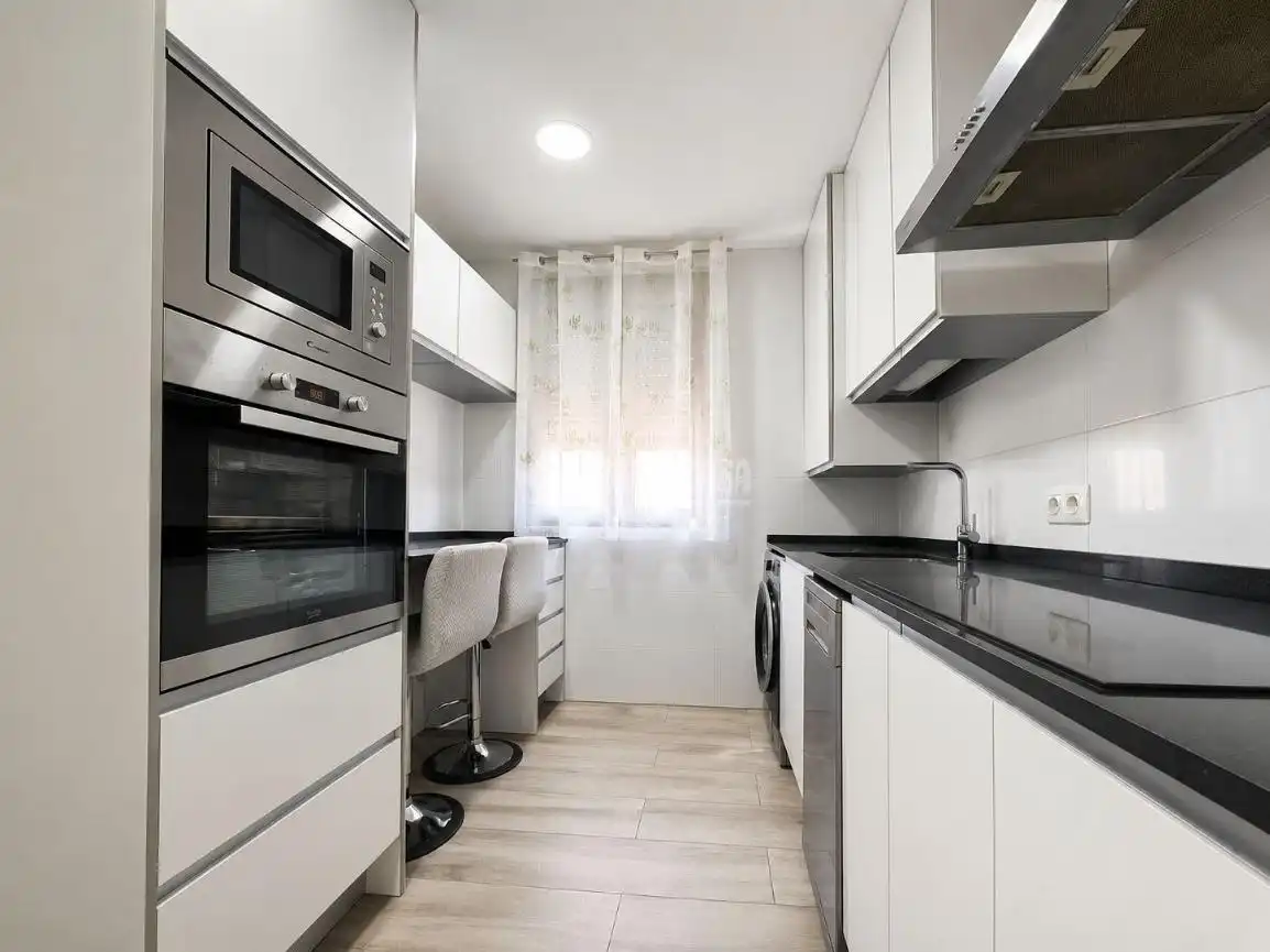 Casa aparellada amb jardí en venda a San Martín de la Vega, imagen 8