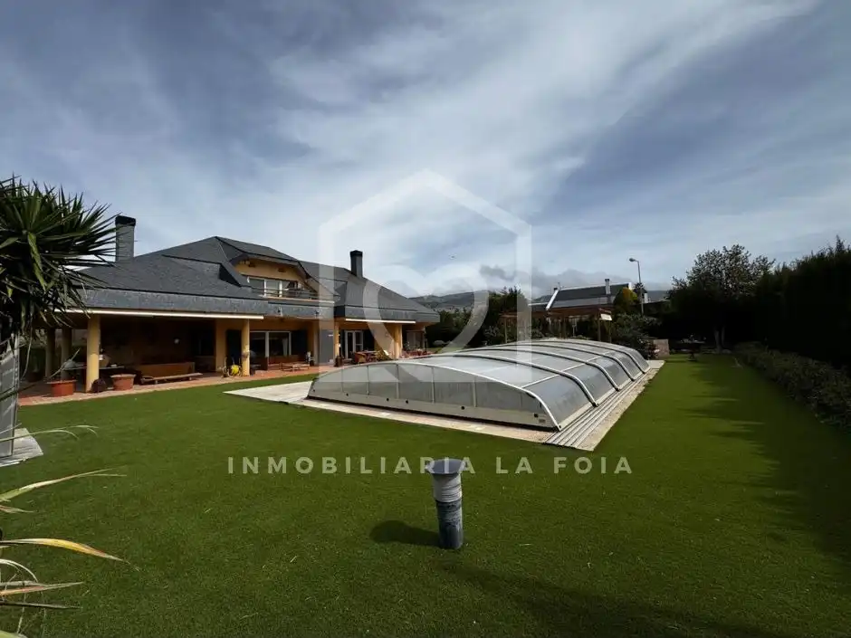 Piscina de Casa o chalet en venta en Ibi con Aire acondicionado, Calefacción y Jardín privado