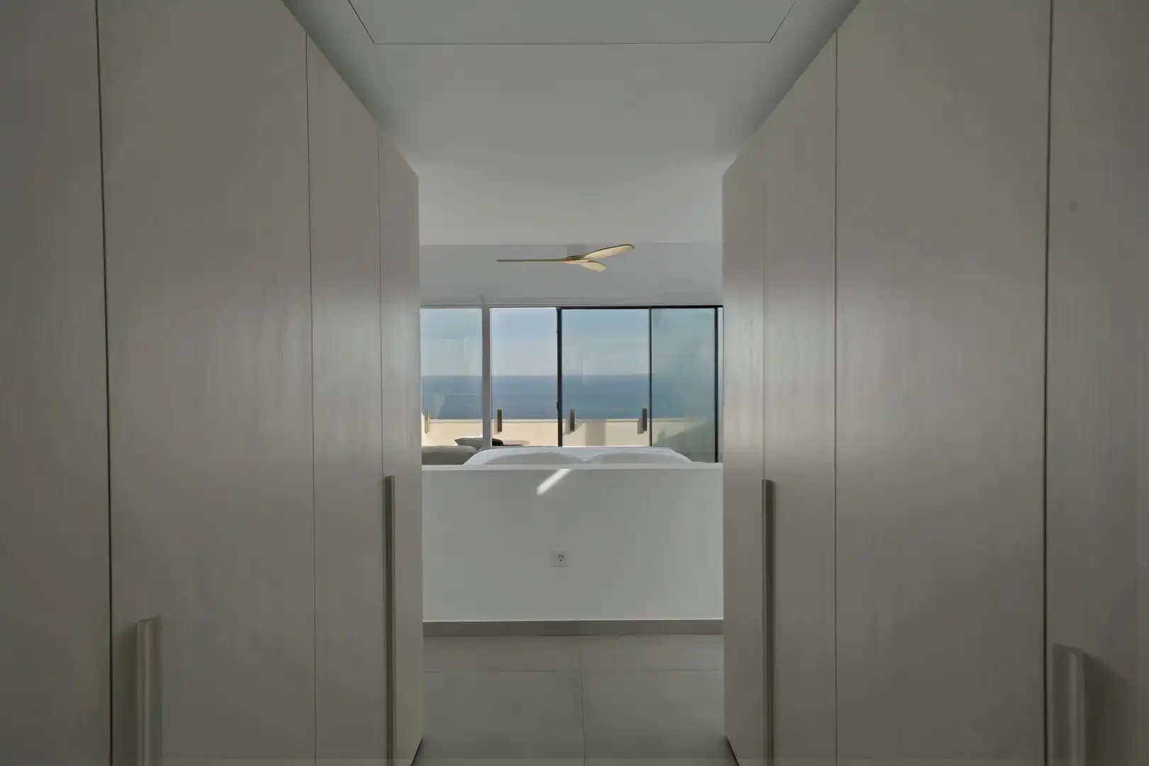 Ático en venta en Benalmádena con Jardín privado, Alarma y Piscina comunitaria