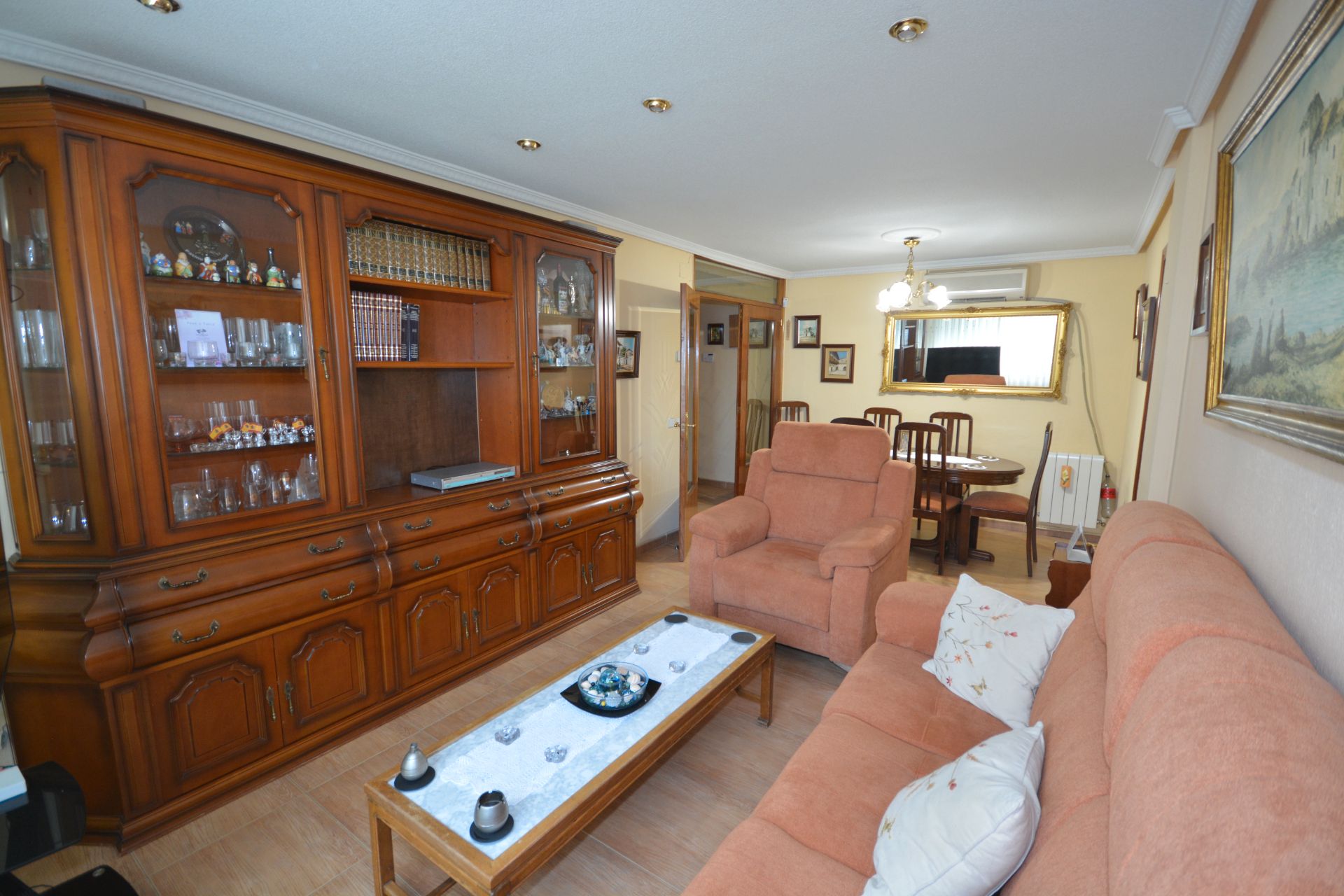 Living room of Flat for sale in  Madrid Capital  with Heating, Terrace and Oven