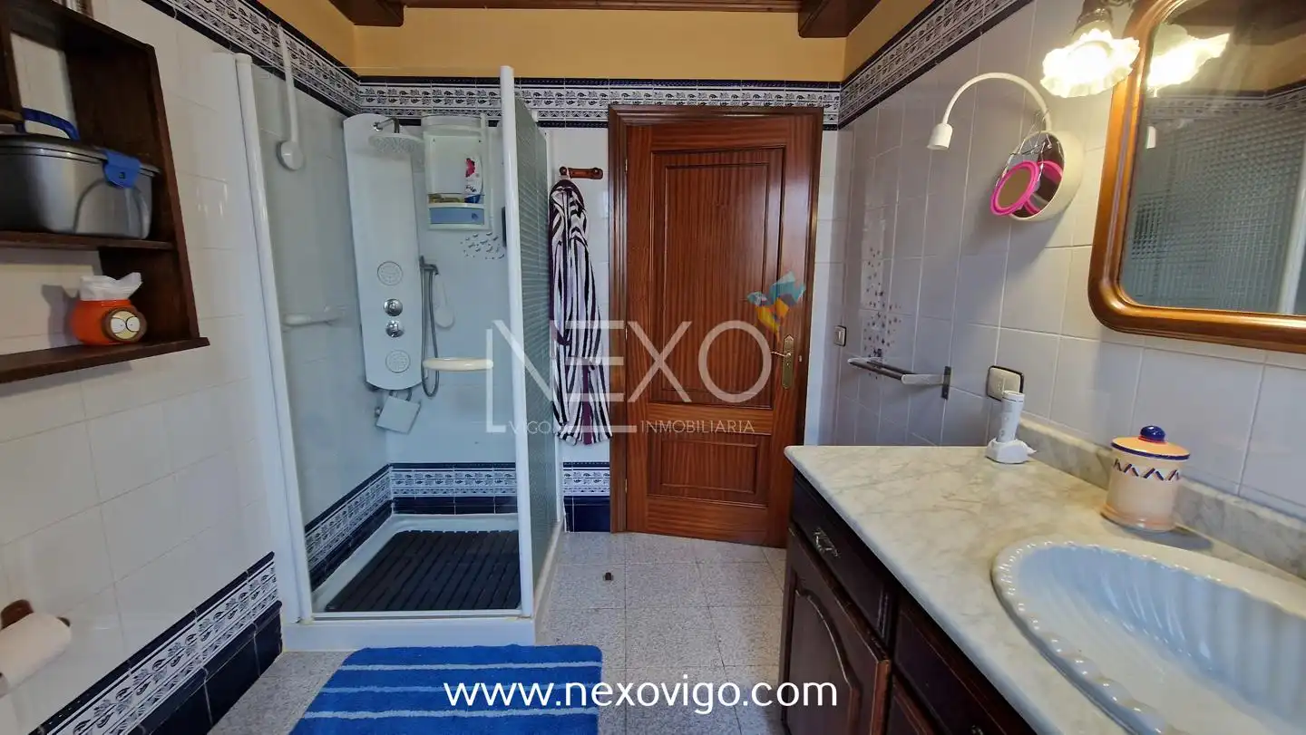 Badezimmer von Haus oder Chalet zum Verkauf in Mondariz mit Heizung, Privatgarten und Terrasse