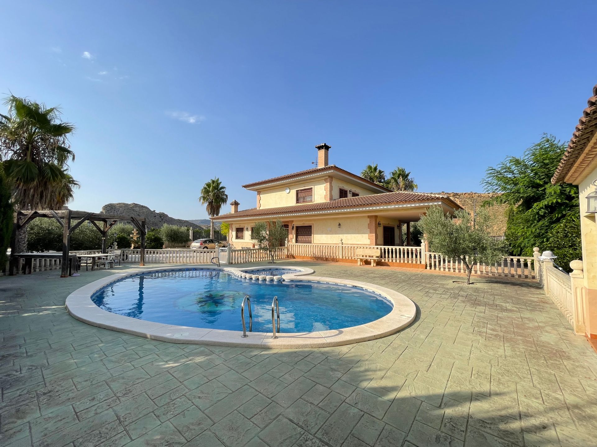 Swimming pool of Country house for sale in Mula  with Air Conditioner, Private garden and Terrace