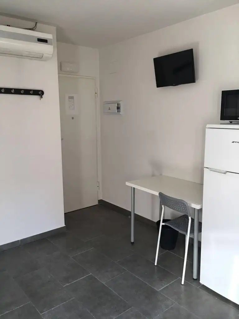 Study for rent in Madrid  with Furnished