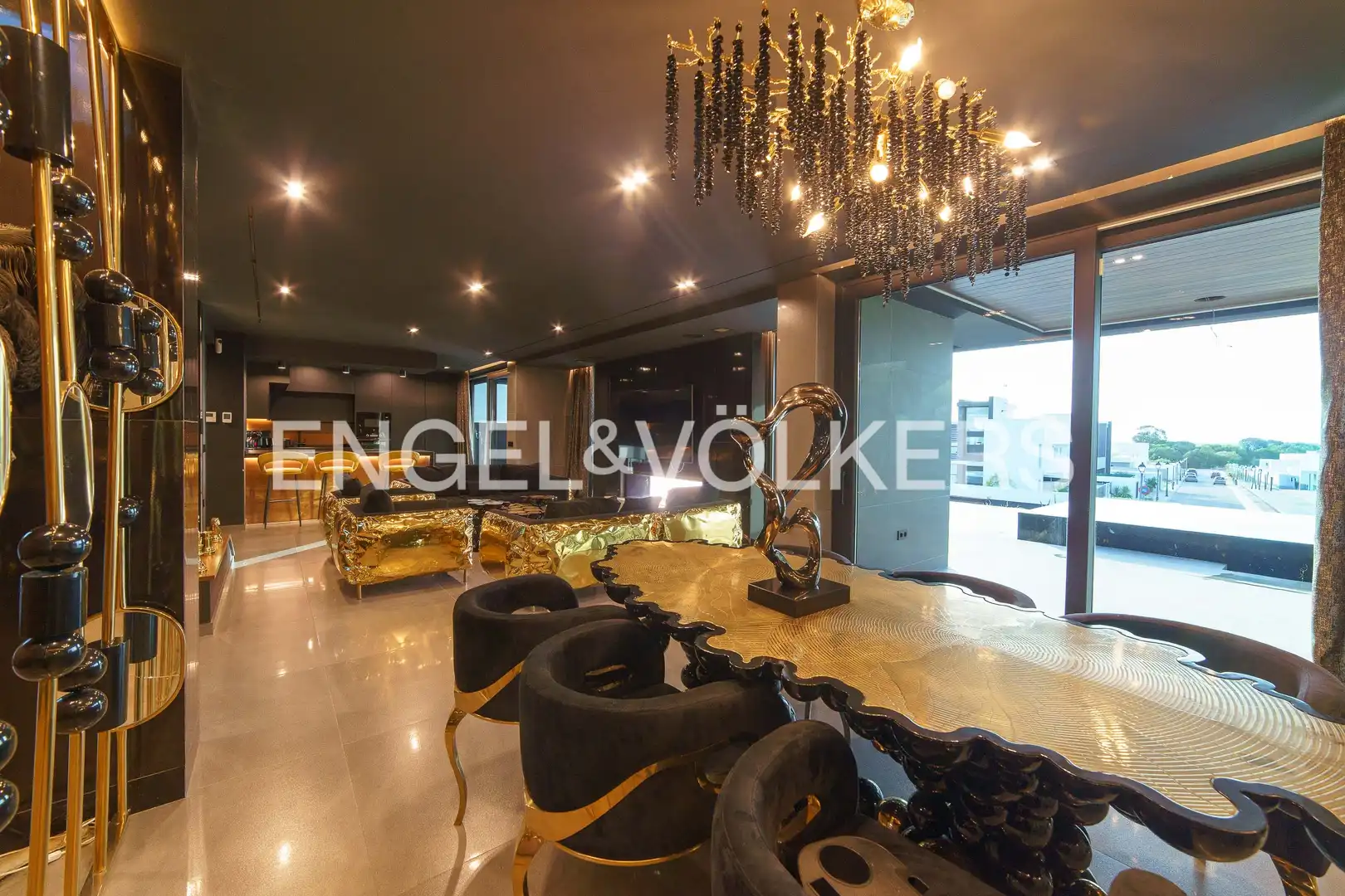 Comedor de Casa o chalet en venta en Sanlúcar de Barrameda con Aire acondicionado, Calefacción y Jardín privado