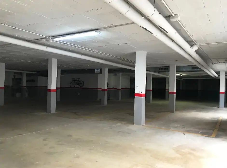 Garage zum Verkauf in De Barcelona, Centre