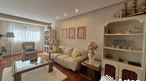 Foto 2 de Piso de alquiler en Iparraguirre Kalea, Alhóndiga, Bilbao