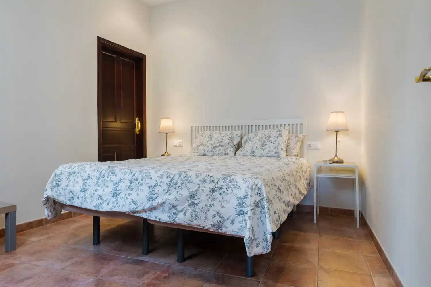 Habitación de Piso en venta en Sevilla con Aire acondicionado, Trastero y Amueblado