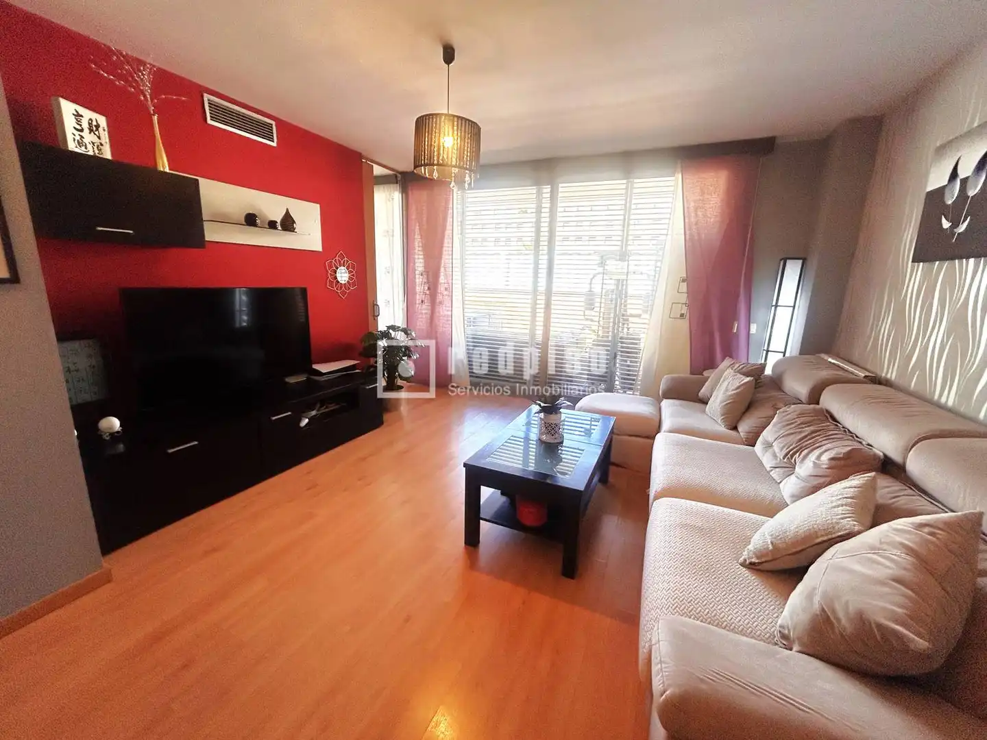 Living room of Flat for sale in Parla  with Air Conditioner, Heating and Private garden