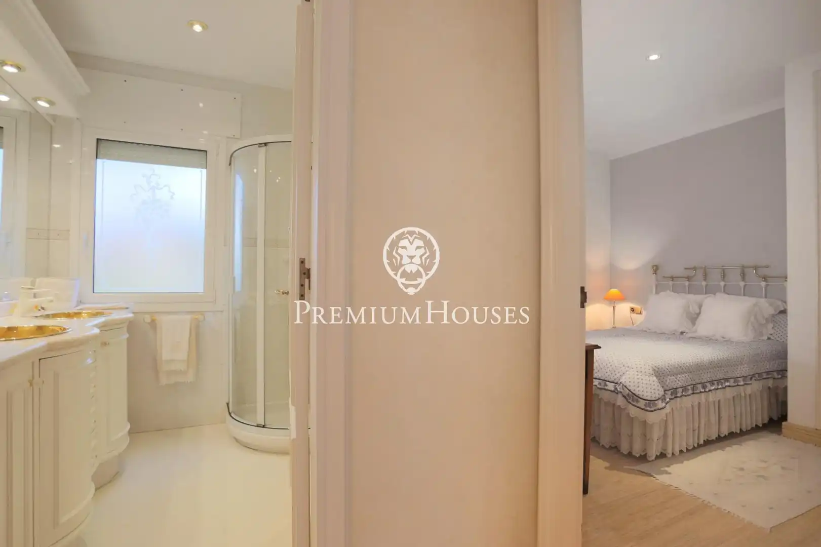 House with pool for sale in La Pineda, imagen 36