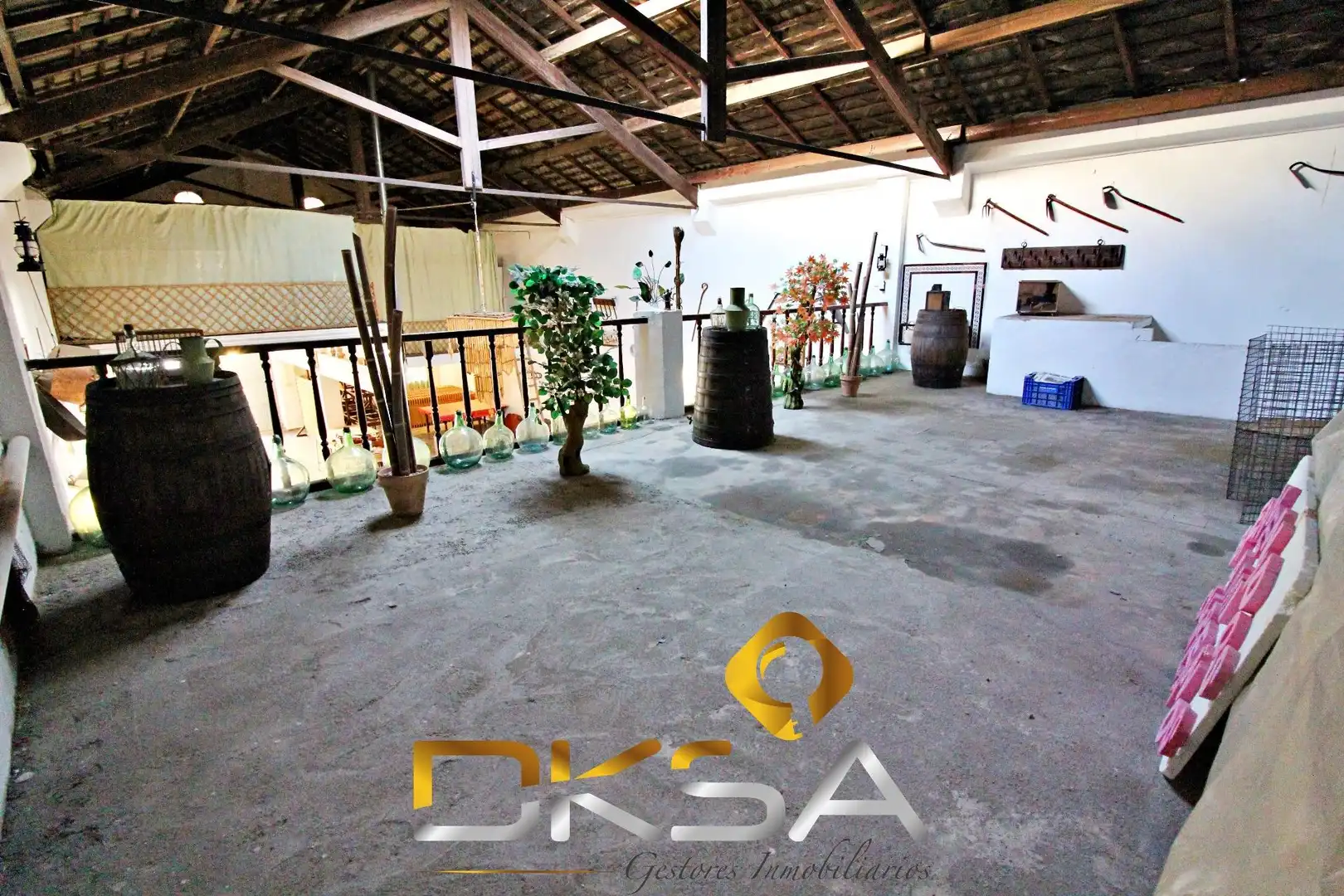 Local comercial en venda a Madrigal, imagen 6