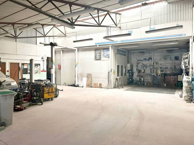 Local comercial en Venta en Calle ALFAREROS en San Pedro y San Felices