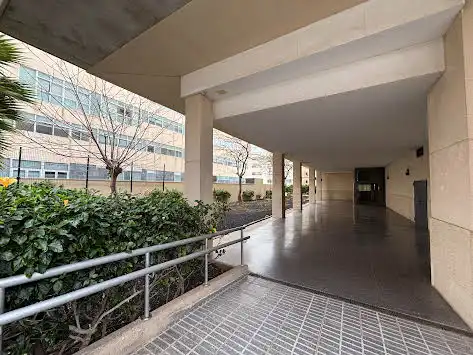 Vista exterior de Piso en venta en Las Palmas de Gran Canaria con Terraza y Piscina comunitaria