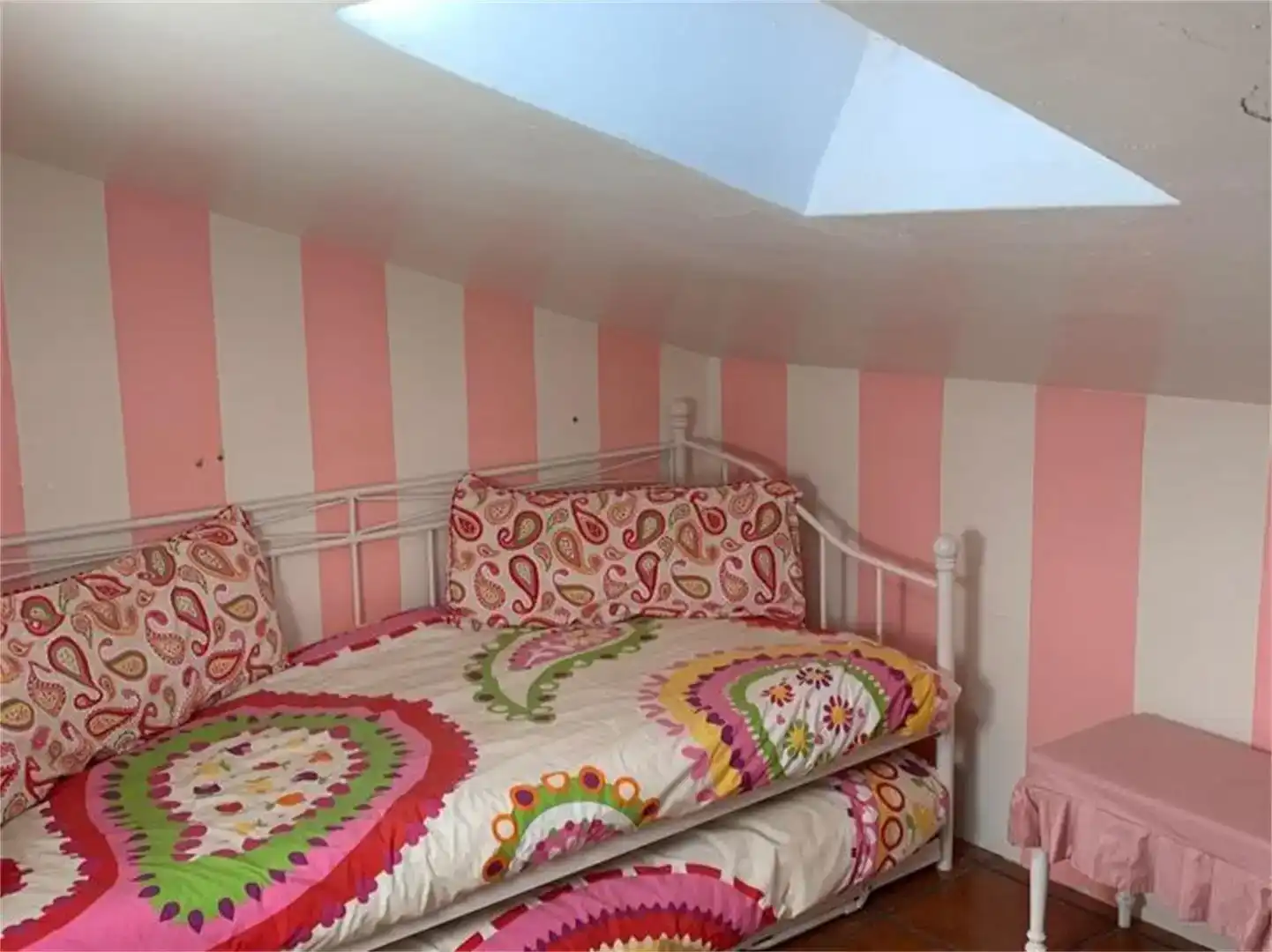 Habitación de Casa o chalet en venta en Hortigüela con Jardín privado, Parquet y Trastero
