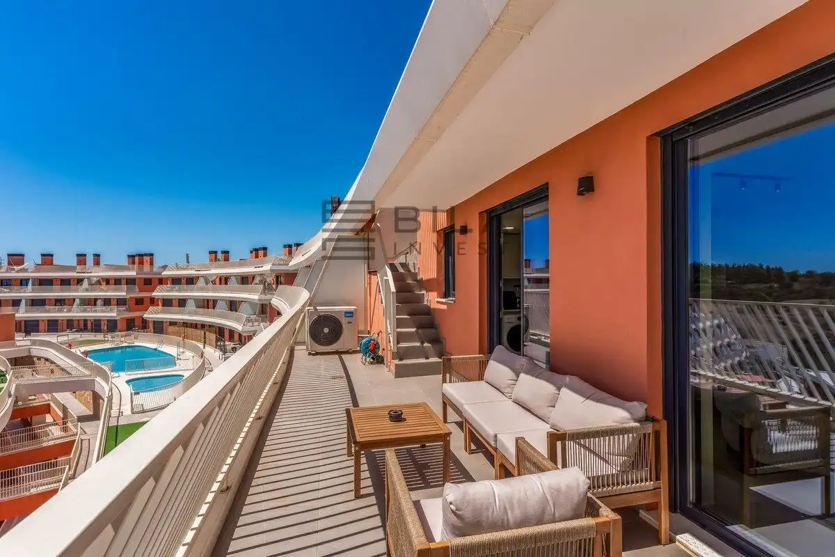 Ático con piscina en venta en Urb. Solaris Mijas