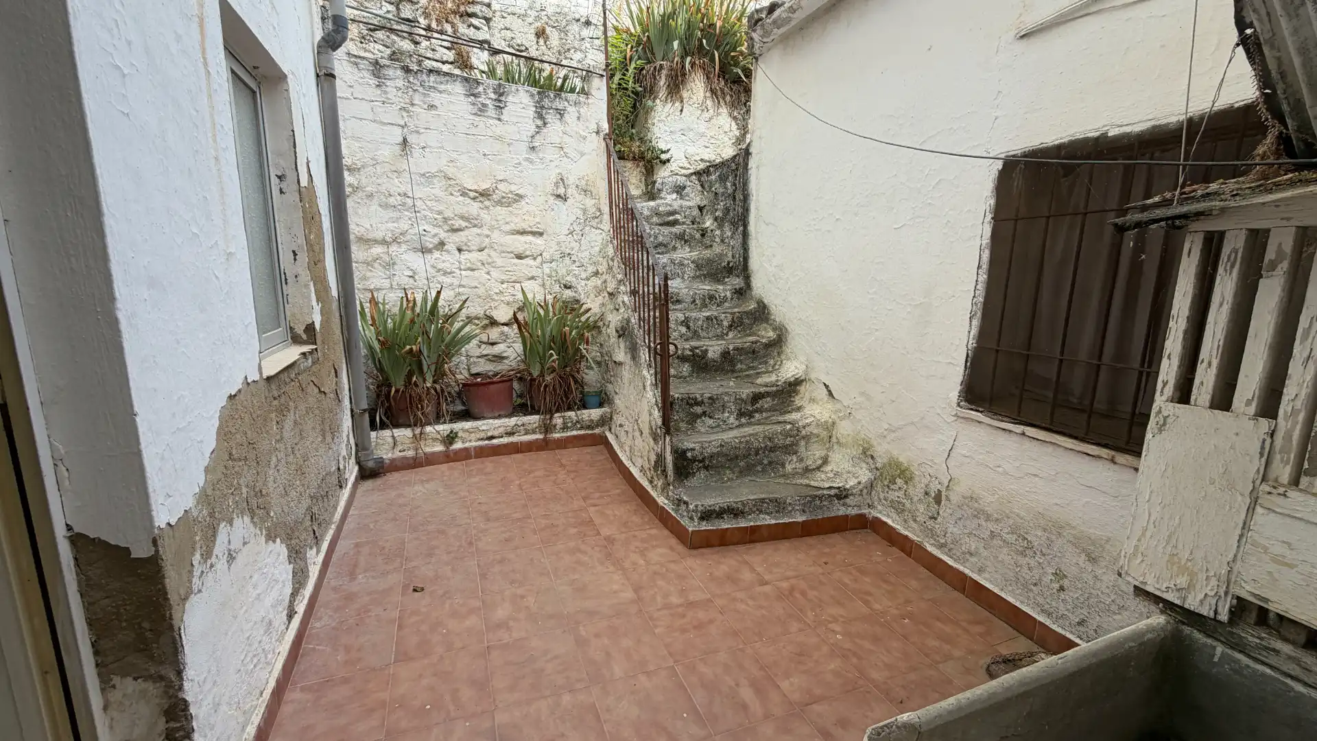 Houses for sale in Calle Saludeja, Úbeda