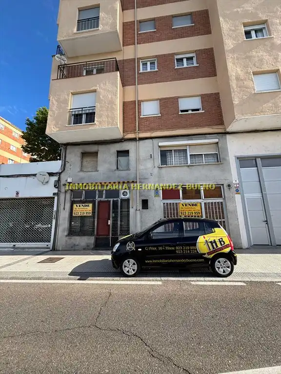 Vista exterior de Local en venta en Salamanca