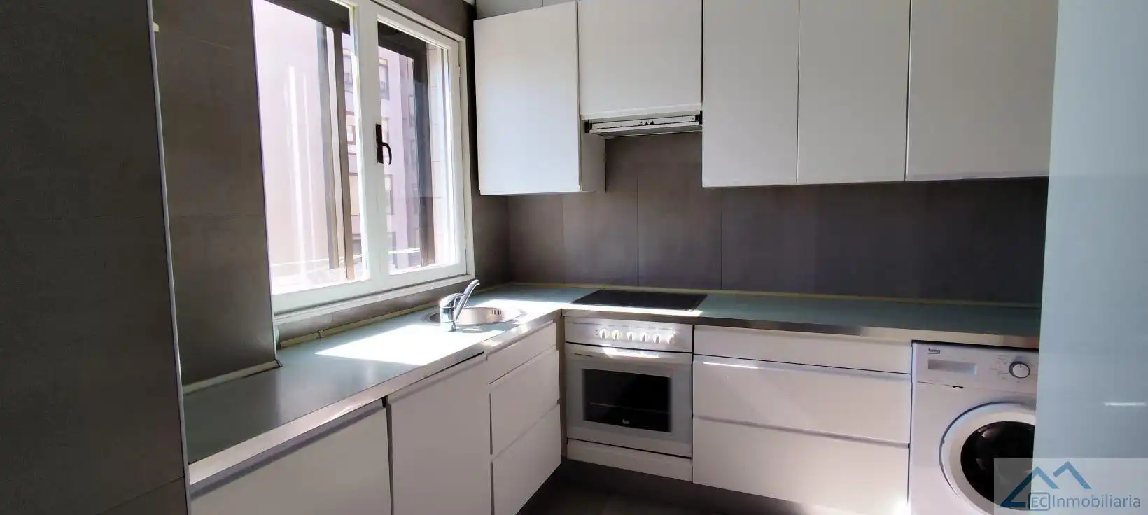 Cocina de Piso en venta en Santander con Calefacción y Parquet