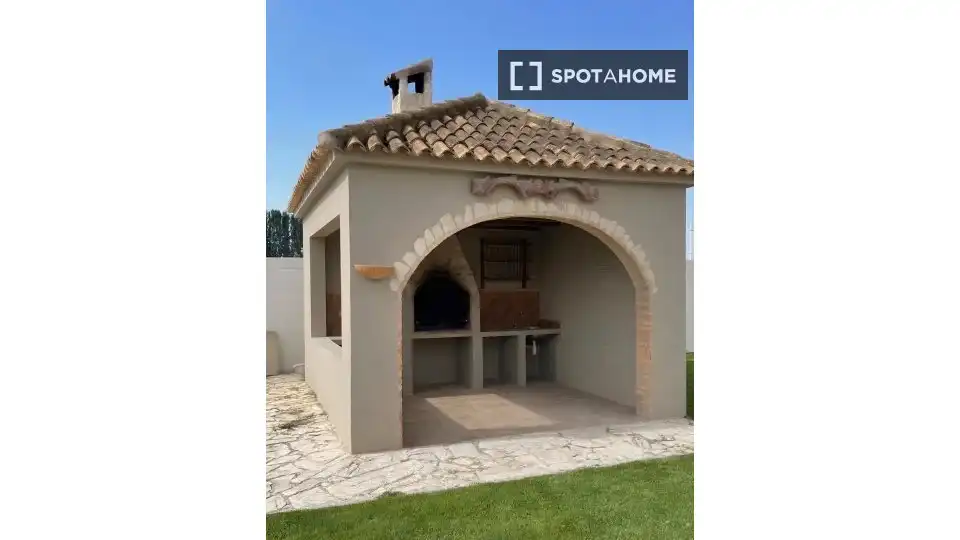Vista exterior de Apartamento para compartir en Elche / Elx con Aire acondicionado, Terraza y Amueblado