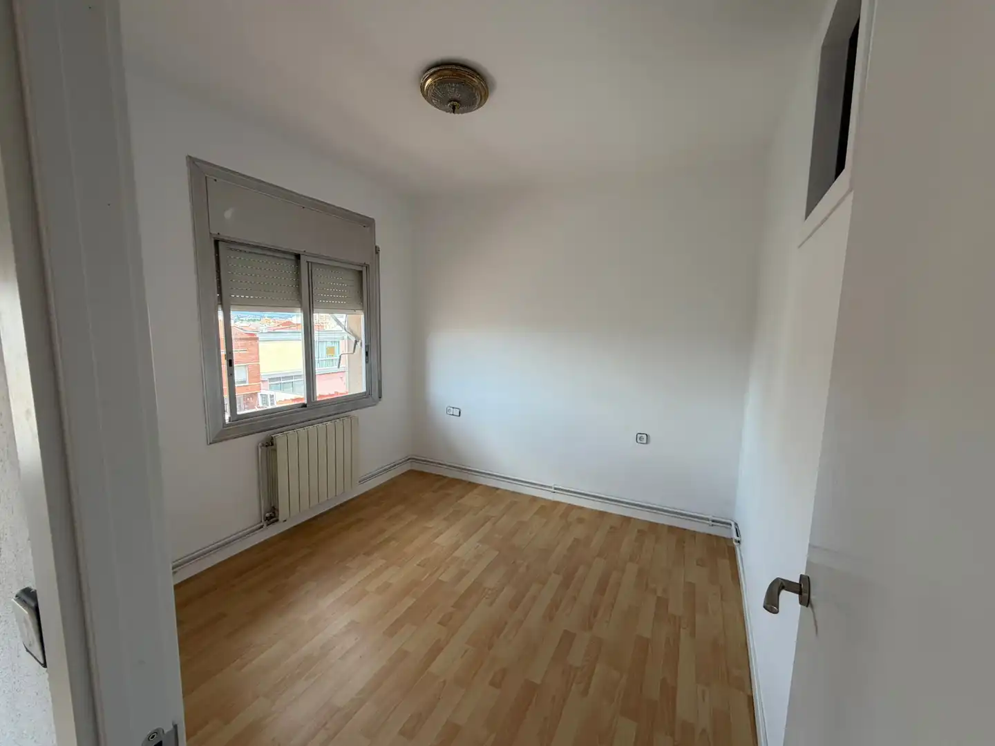 Habitación de Piso en venta en Sabadell con Calefacción y Parquet