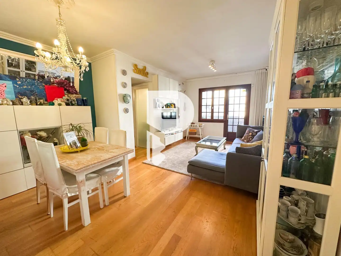 Exterior view of Flat for sale in Cornellà de Llobregat  with Air Conditioner, Heating and Parquet flooring