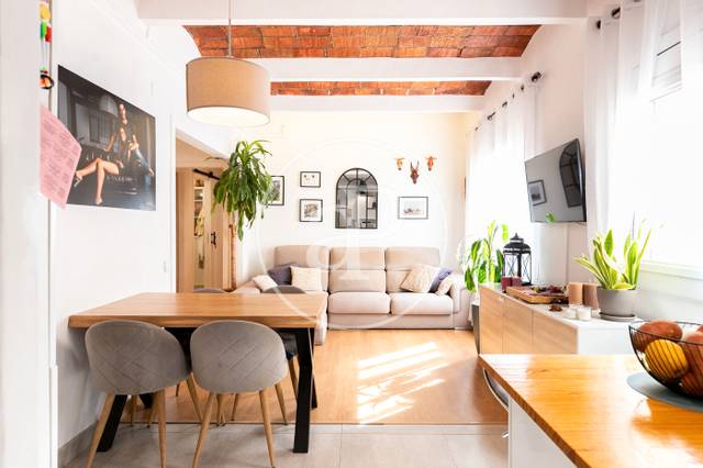 Piso en Venta en Plaça d'Alfonso Comín en Vallcarca i els Penitents