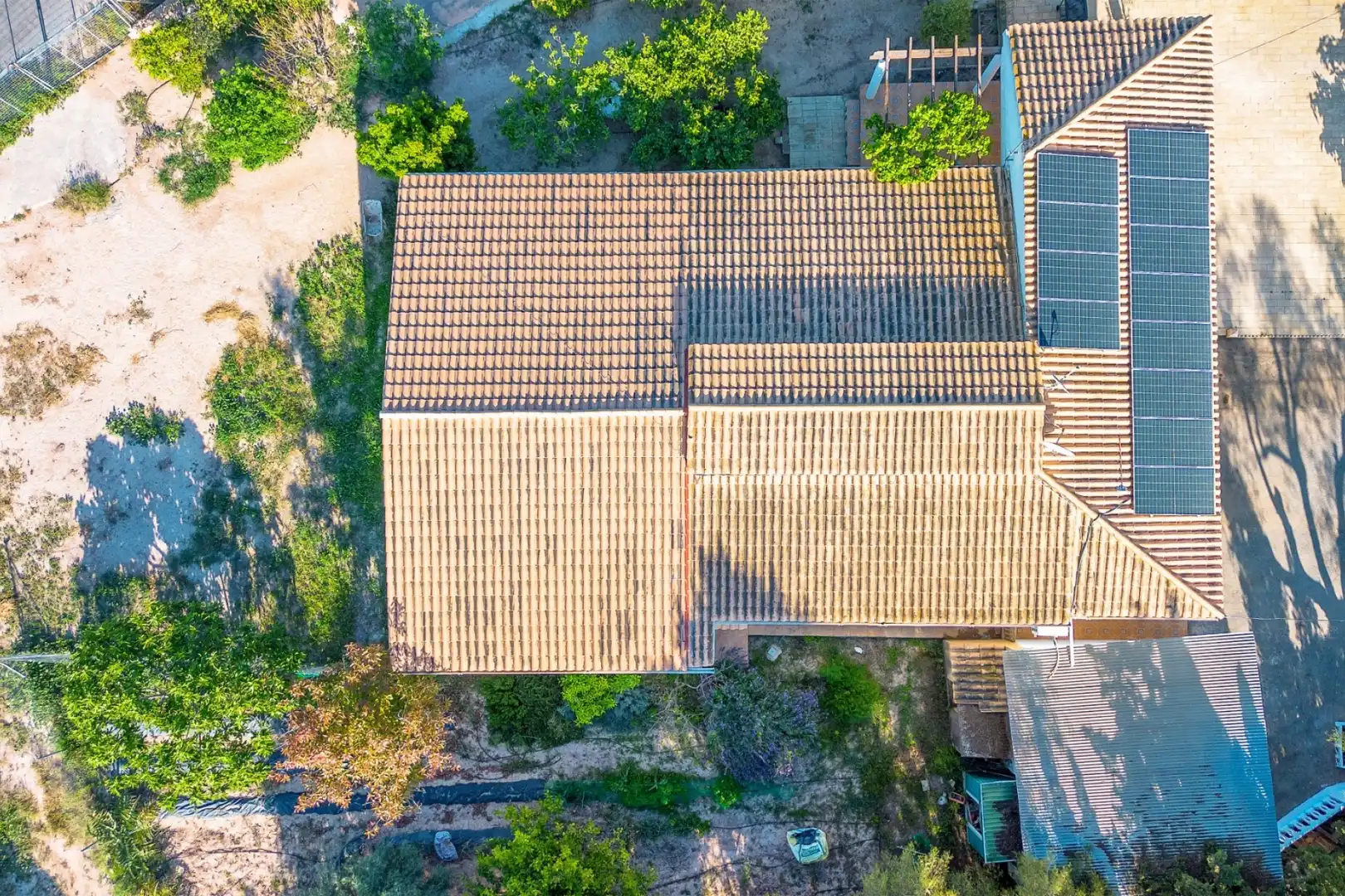 Außenansicht von Haus oder Chalet zum Verkauf in Alicante / Alacant mit Schwimmbad