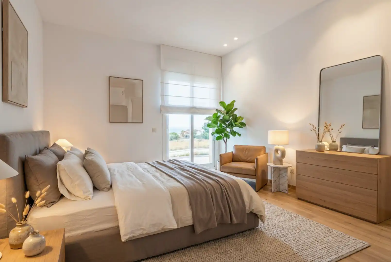 Casa con terraza en venta en Vallpineda - Santa Bárbara, imagen 4
