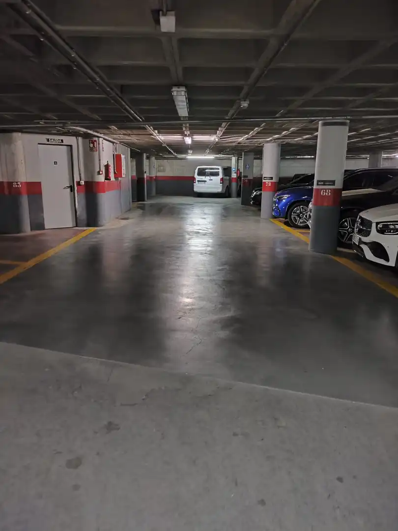 Einzelparkplatz zum Verkauf in Calle Central 10, imagen 3