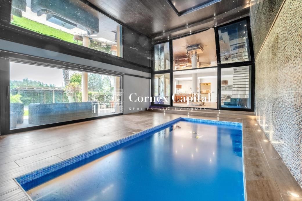 Piscina de Casa o chalet en venta en Palamós con Aire acondicionado, Calefacción y Jardín privado