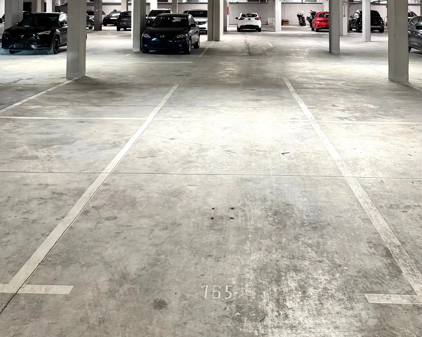 Parkplatz von Garage zur Miete in Barcelona
